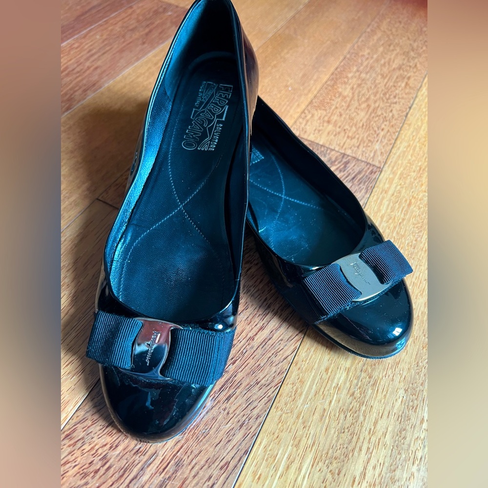 Salvatore Ferragamo Varina Patent Leather Flats sz8